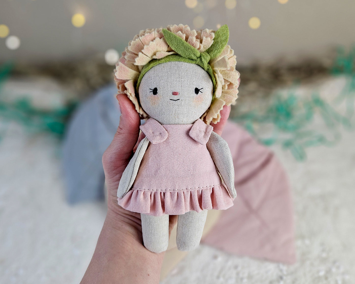 Mini Flower Carnation Doll - PDF sewing pattern and tutorial