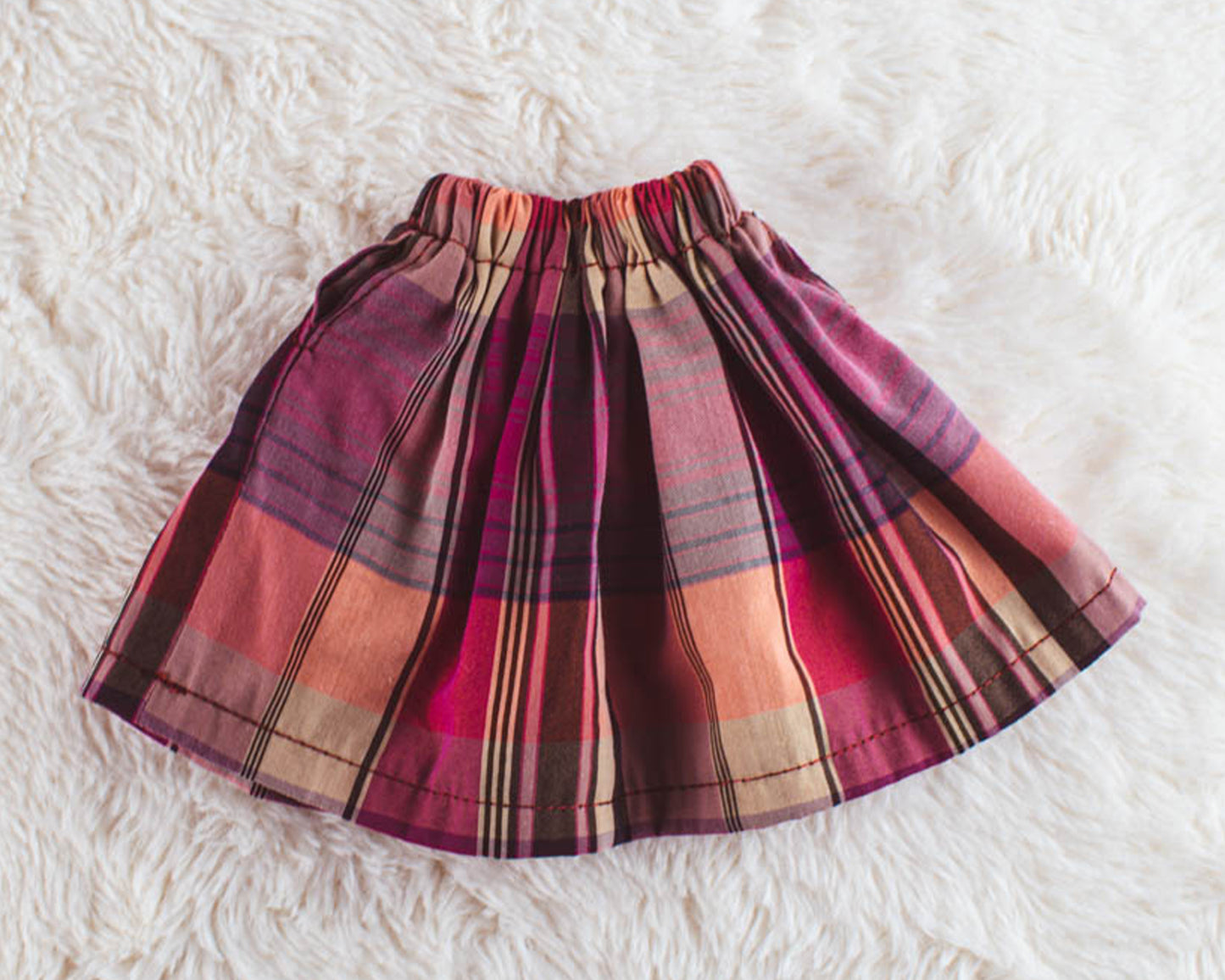 Clothes and accessories from Mom, Mom and Baby collections - sewing patterns and tutorials