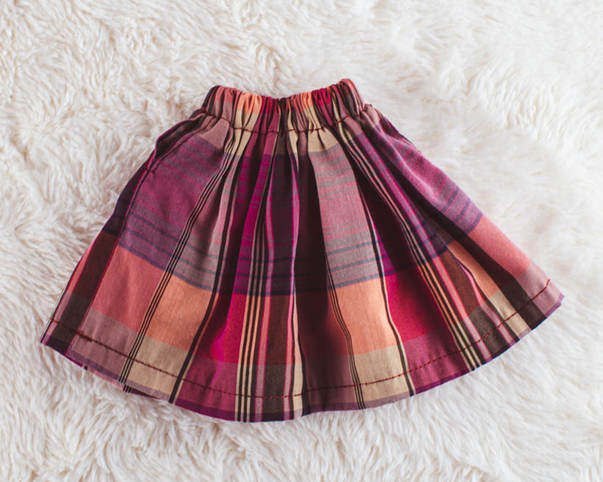 Clothes and accessories from Mom, Mom and Baby collections - sewing patterns and tutorials