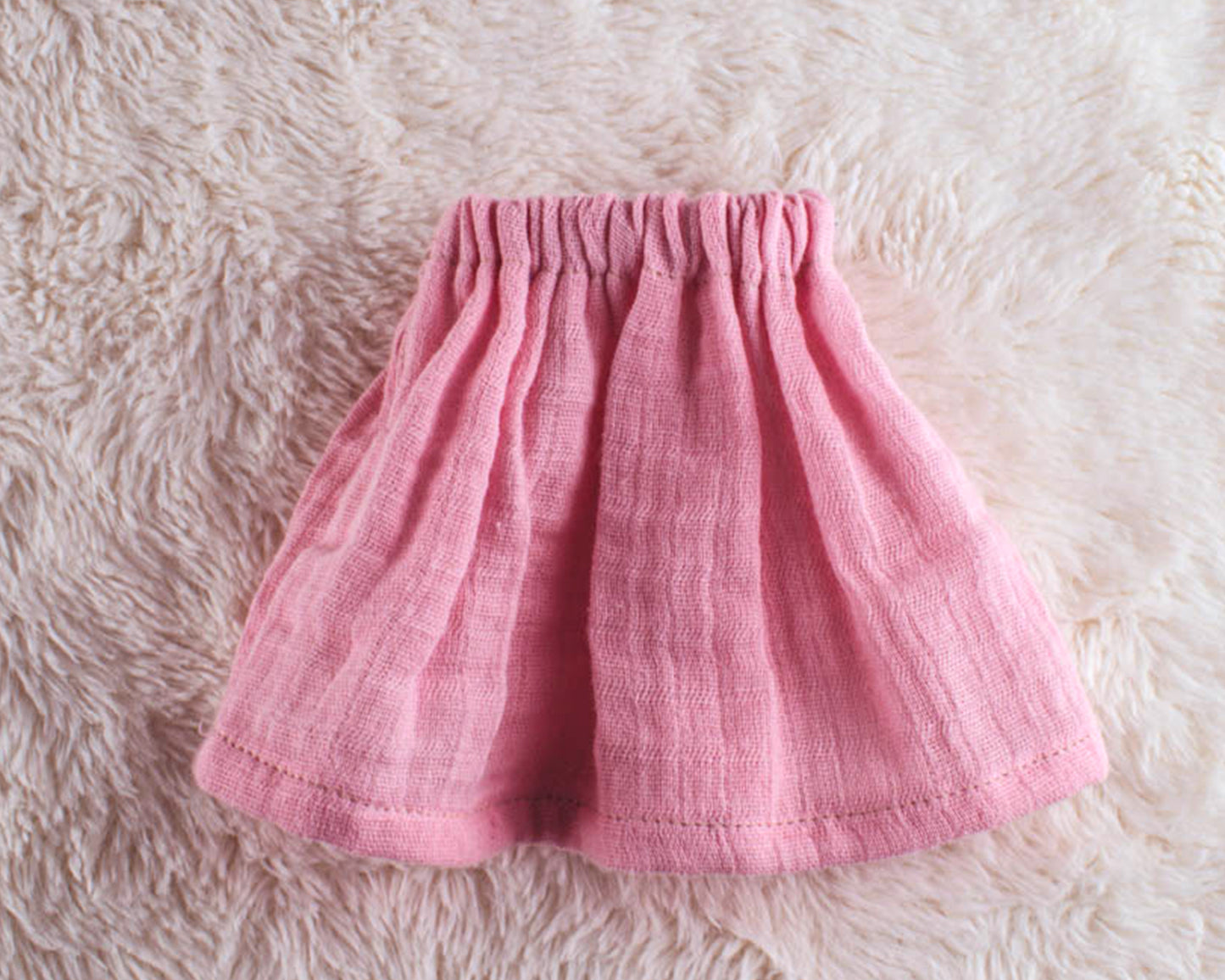 Clothes and accessories from Mom, Mom and Baby collections - sewing patterns and tutorials
