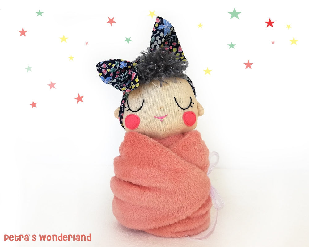 Baby Mia - PDF doll sewing pattern and tutorial 01