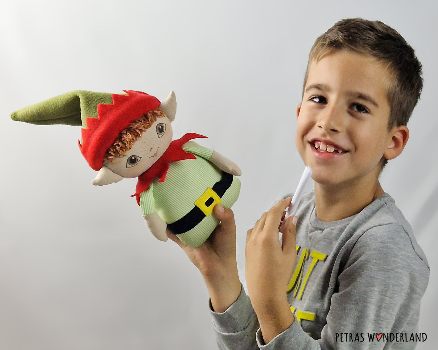 Christmas Elves - PDF sewing pattern and tutorial
