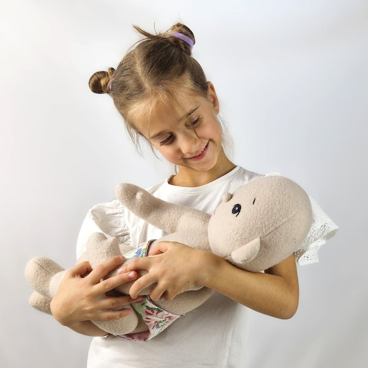 With these rag doll sewing patterns and tutorials, you can easily make a special cloth doll of your own. 