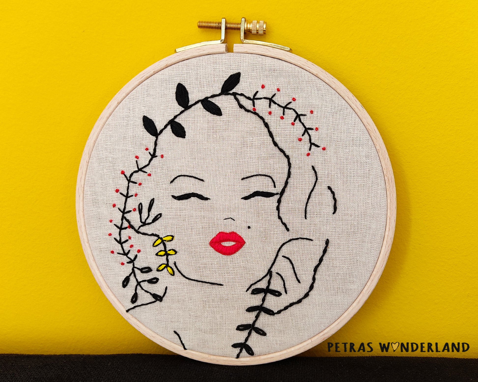 Marilyn Monroe - PDF embroidery pattern and tutorial 03