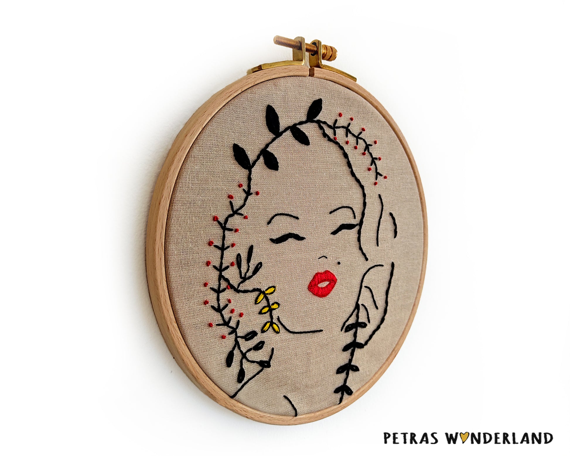 Marilyn Monroe - PDF embroidery pattern and tutorial 05
