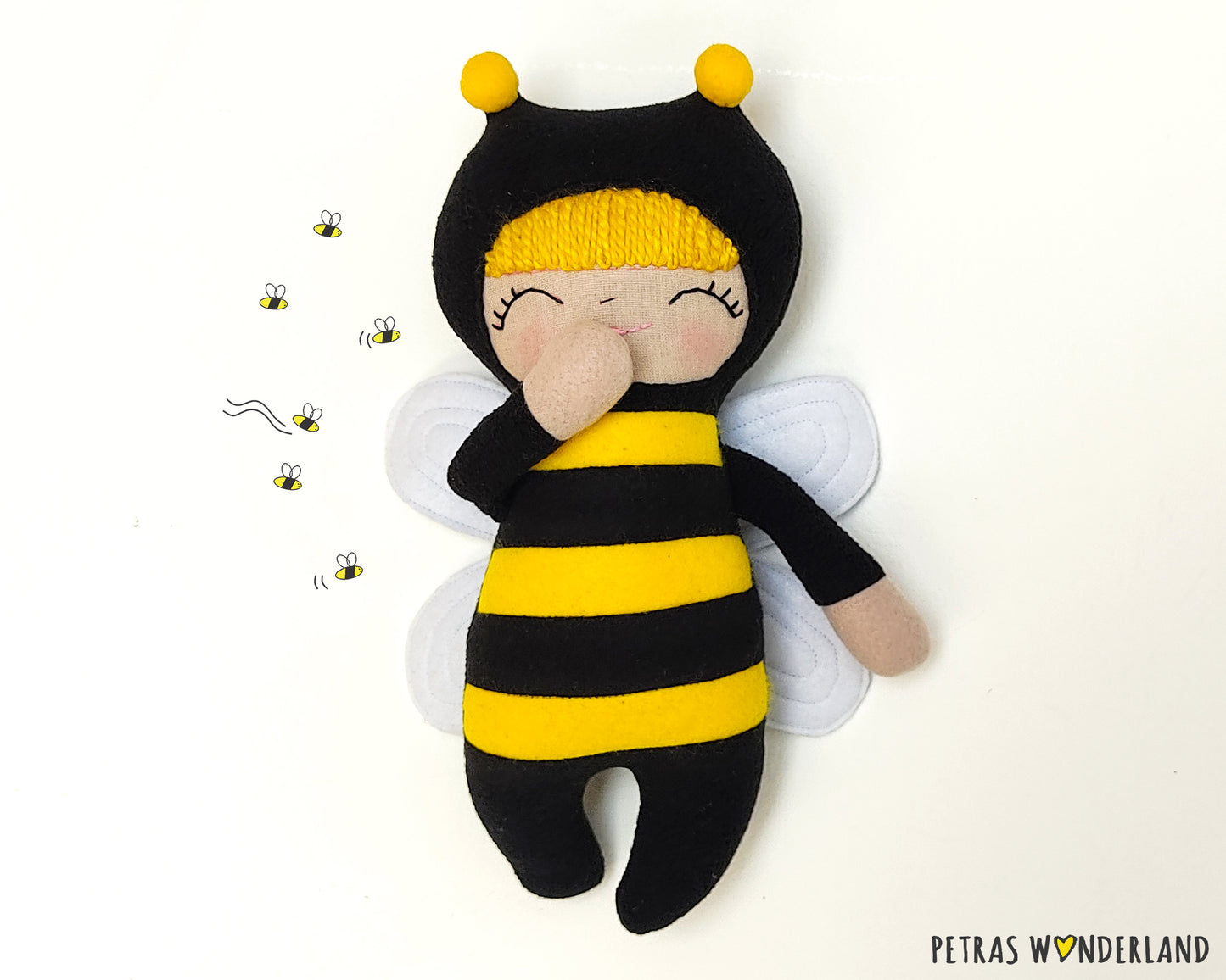 Cuddly Creatures Bee - PDF sewing pattern and tutorial 01