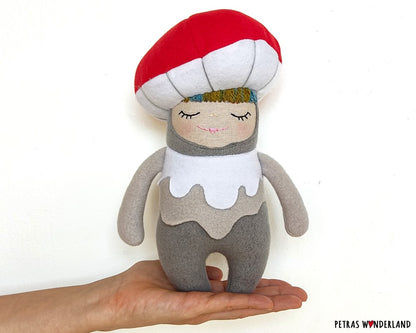 Cuddly Creatures Mushroom - PDF sewing pattern and tutorial 01